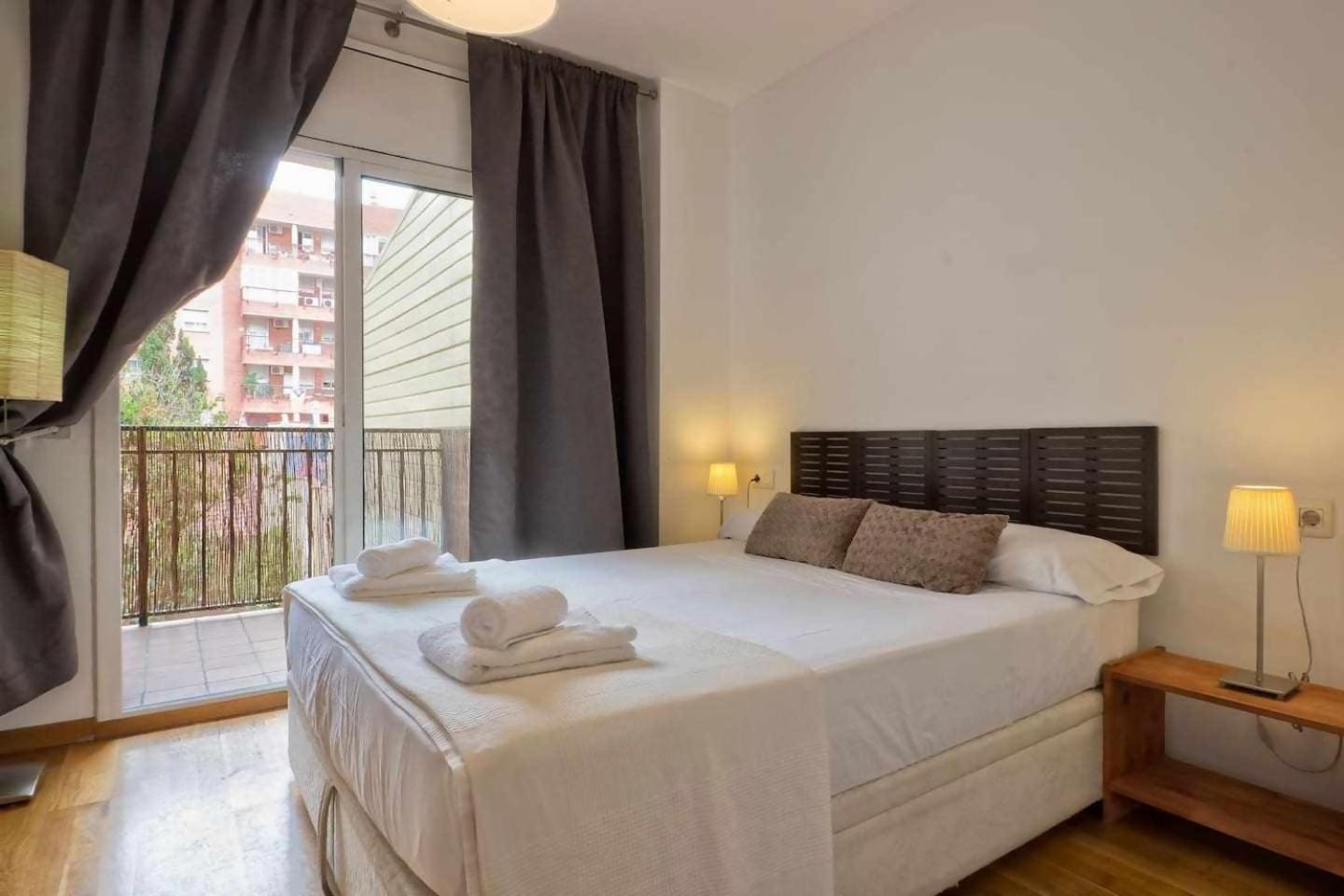 Comfortable 4 Rooms 2Bath W Balcony Barcelona Luaran gambar